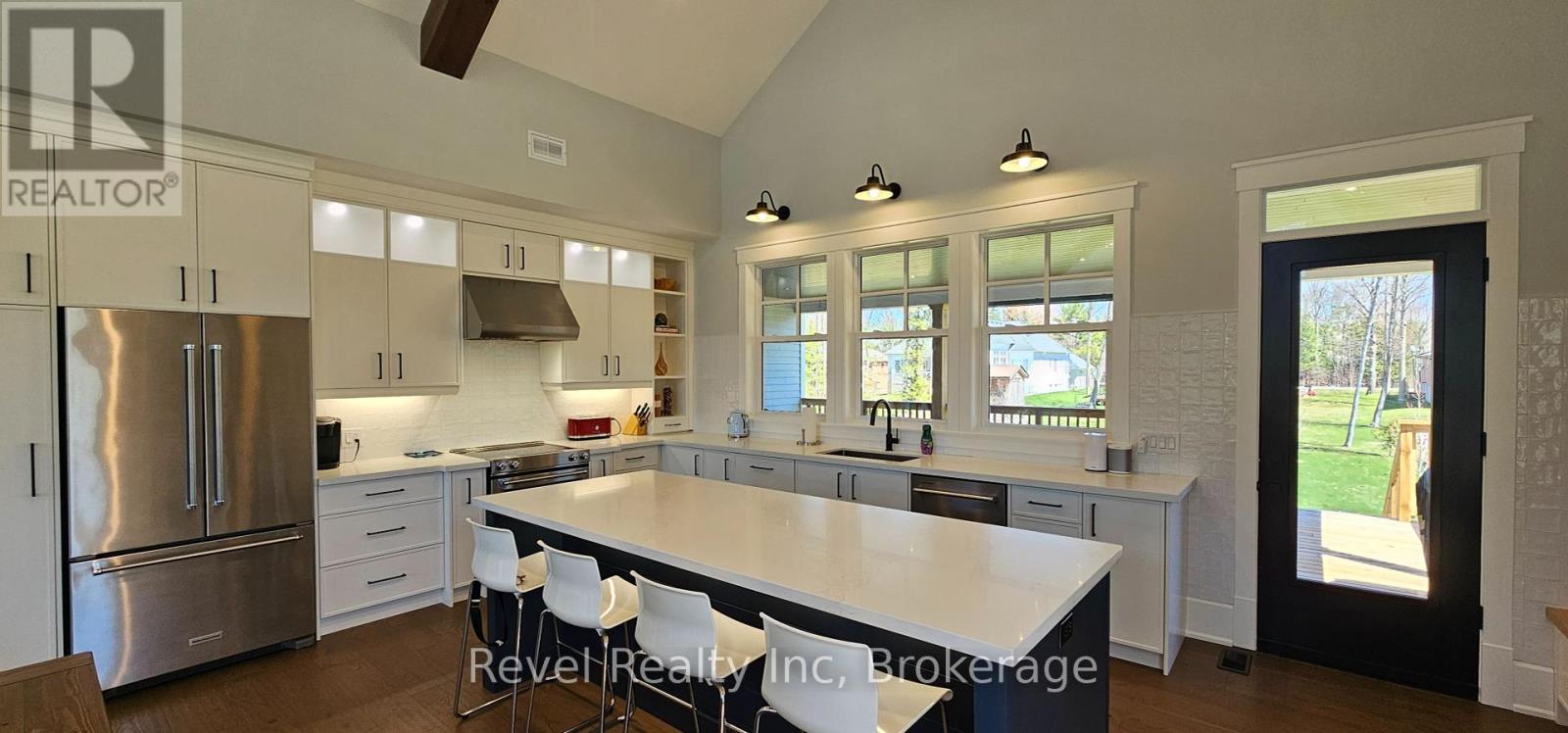 1749 Tiny Beaches Road S, Tiny, Ontario  L0L 1P0 - Photo 8 - S12005764