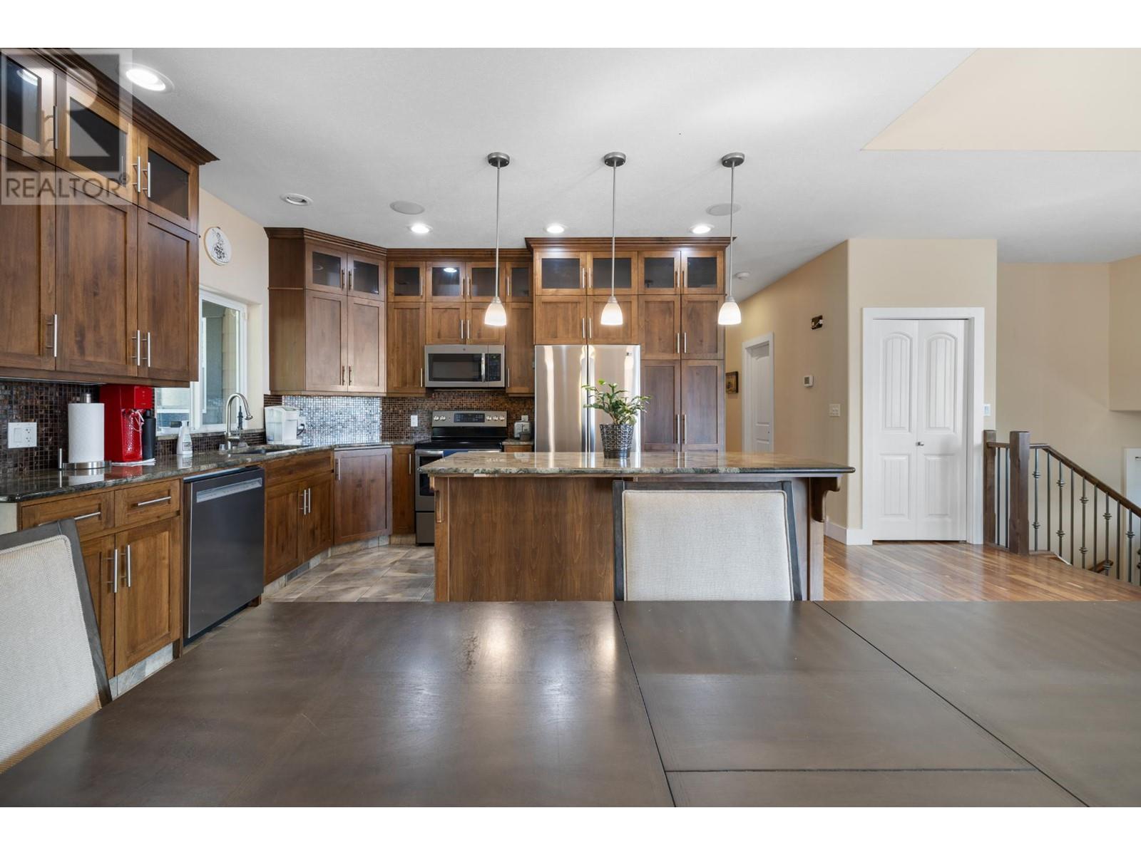 1028 Purcell Crescent, Creston, British Columbia  V0B 1G3 - Photo 8 - 10337524