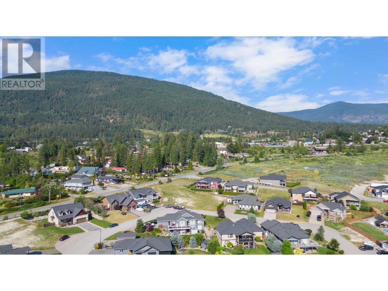1028 Purcell Crescent, Creston, British Columbia  V0B 1G3 - Photo 51 - 10337524