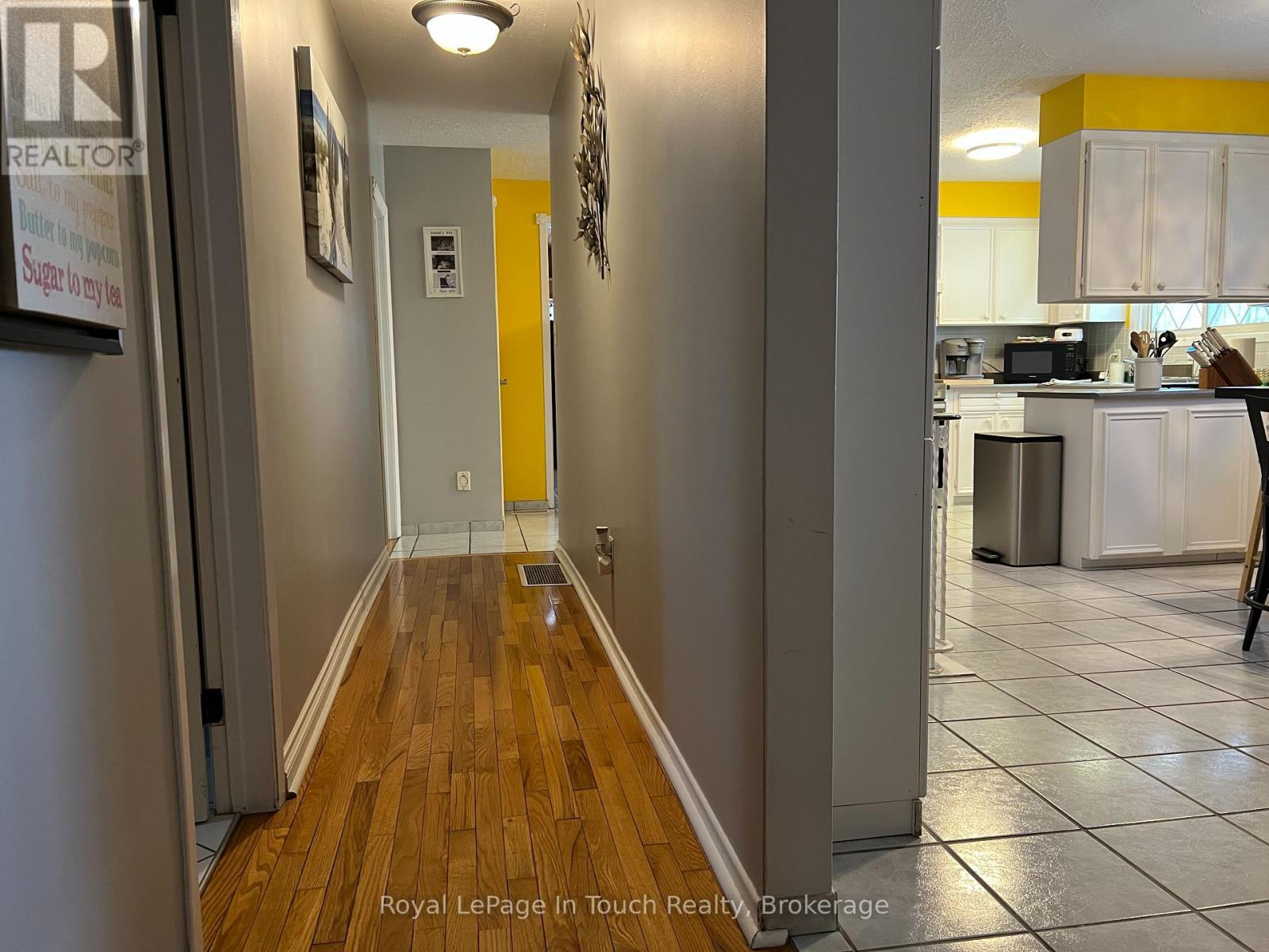 1054 King Street, Midland, Ontario  L4R 0B8 - Photo 12 - S12005391