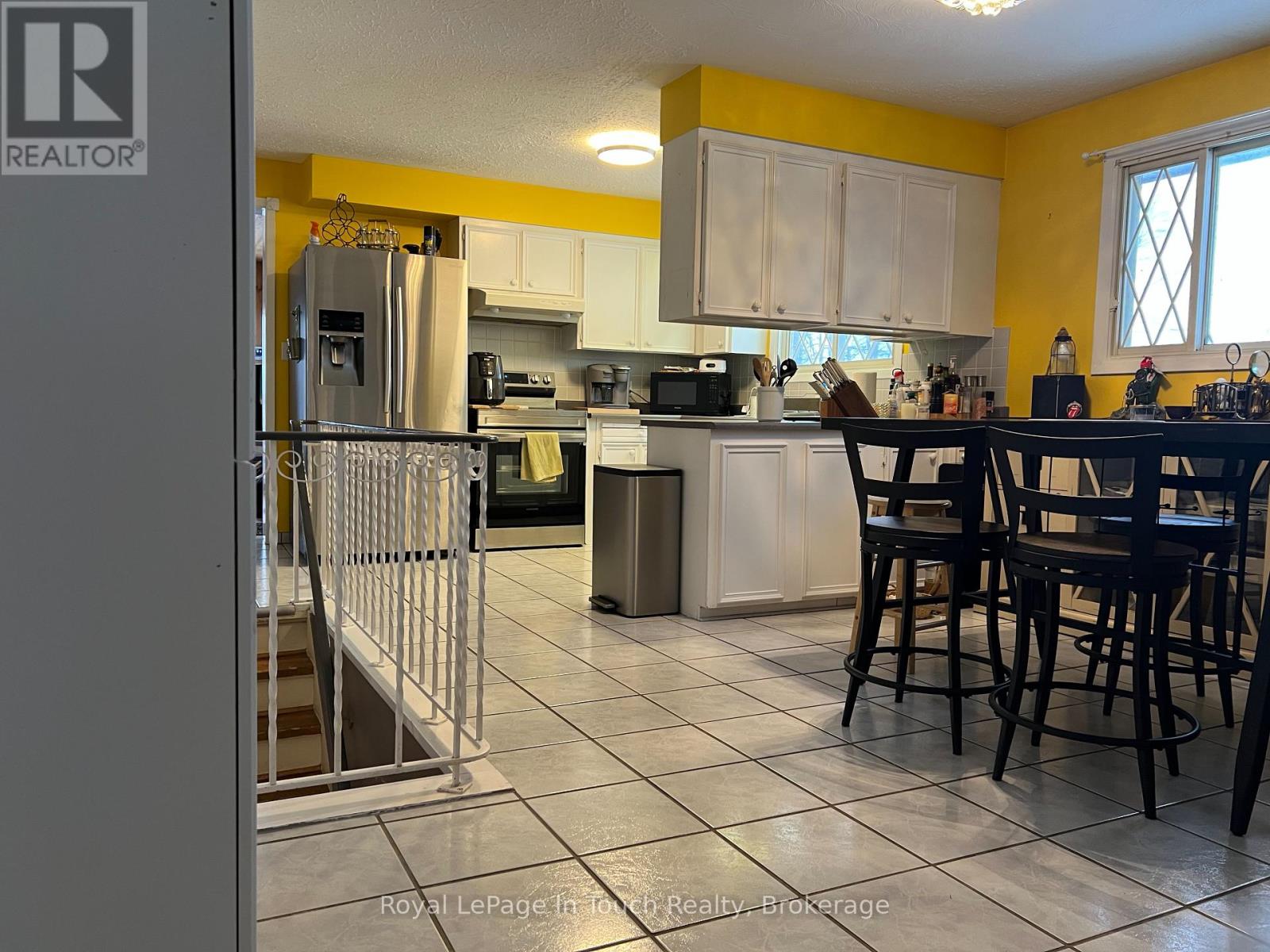 1054 King Street, Midland, Ontario  L4R 0B8 - Photo 8 - S12005391