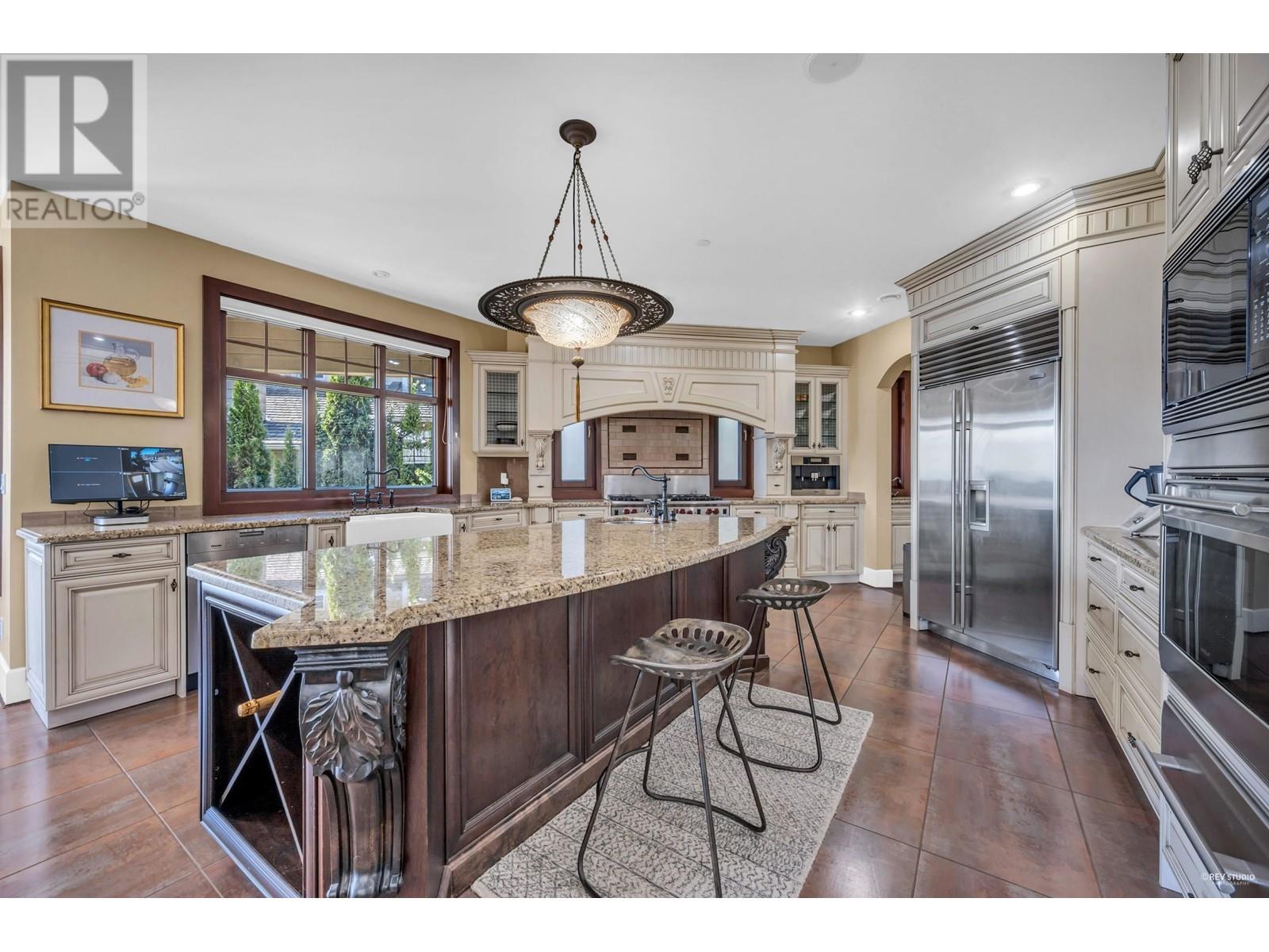 2336 Kadlec Court, West Vancouver, British Columbia  V7S 3K3 - Photo 14 - R2974757