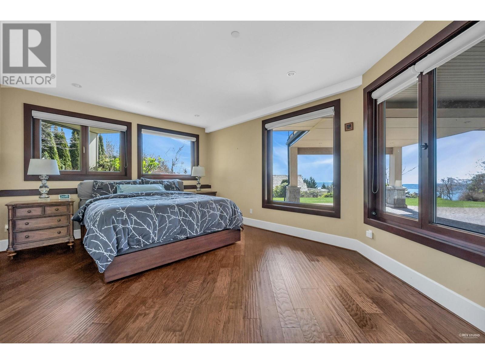 2336 Kadlec Court, West Vancouver, British Columbia  V7S 3K3 - Photo 31 - R2974757