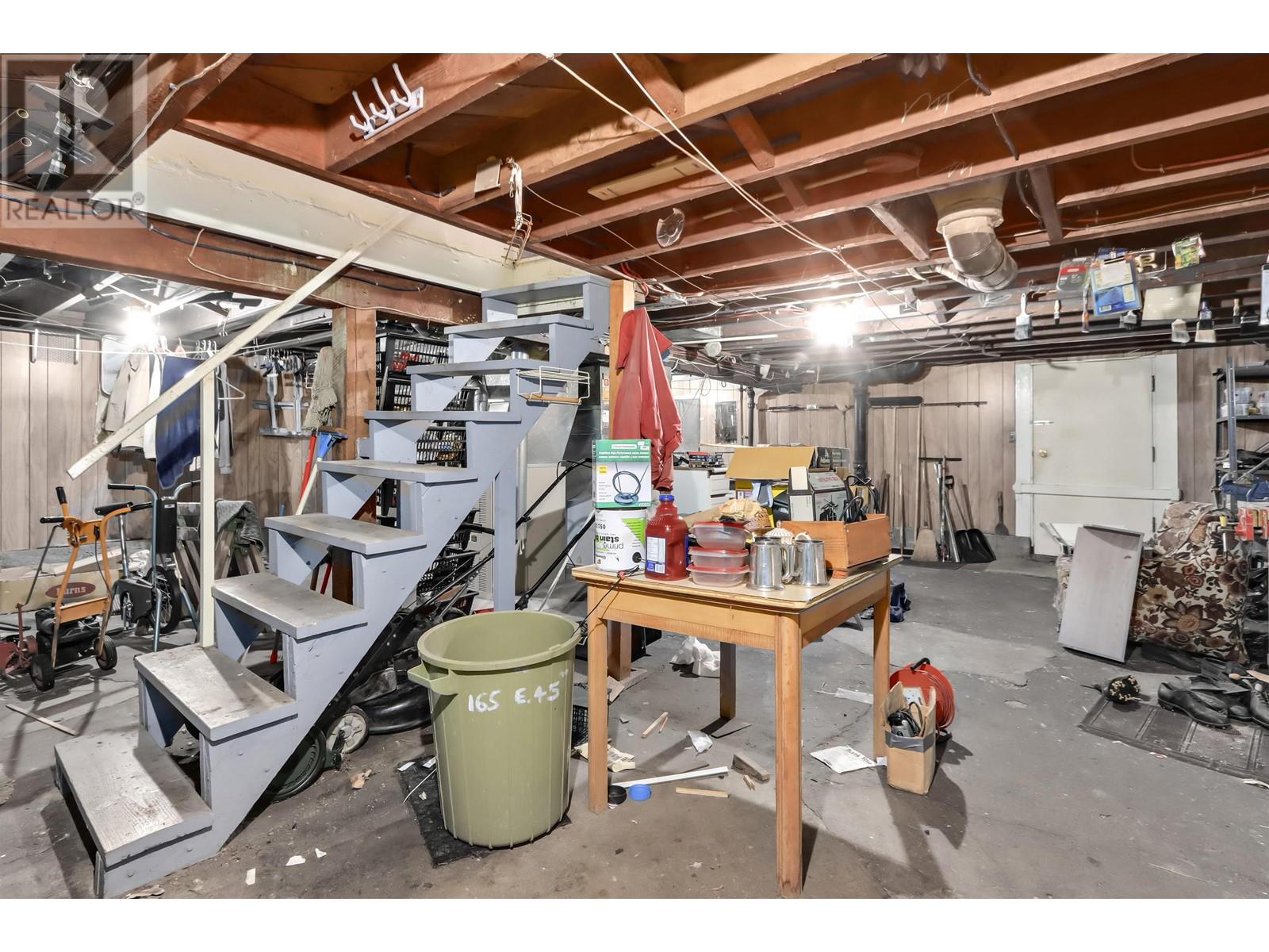 Listing Picture 17 of 19 : 165 E 45TH AVENUE, Vancouver / 溫哥華 - 魯藝地產 Yvonne Lu Group - MLS Medallion Club Member