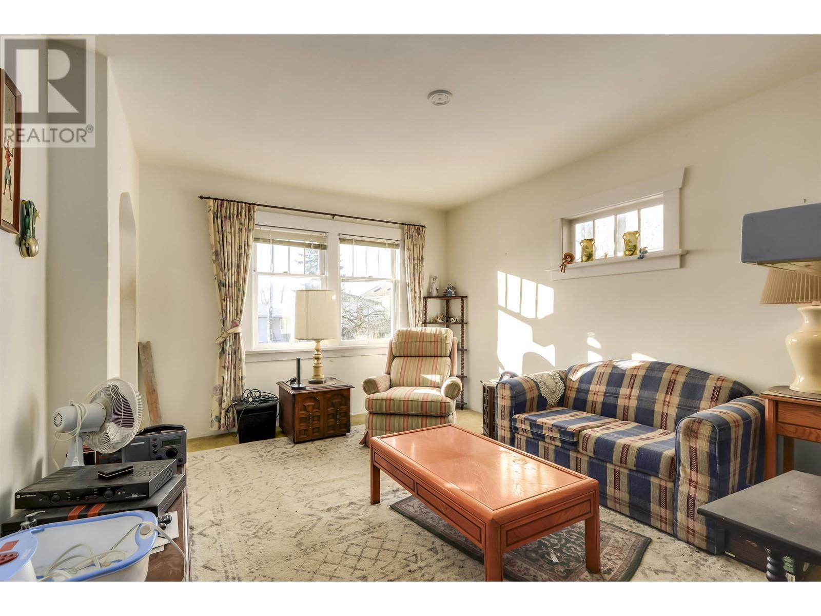 Listing Picture 7 of 19 : 165 E 45TH AVENUE, Vancouver / 溫哥華 - 魯藝地產 Yvonne Lu Group - MLS Medallion Club Member