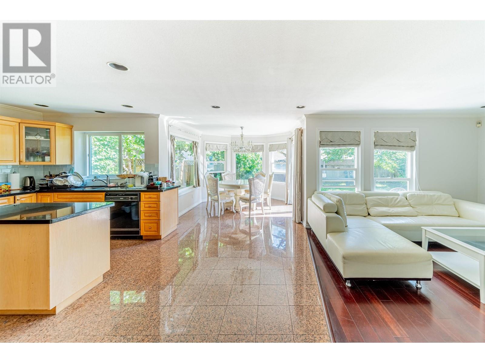 Listing Picture 6 of 14 : 6660 LIVINGSTONE PLACE, Richmond / 烈治文 - 魯藝地產 Yvonne Lu Group - MLS Medallion Club Member