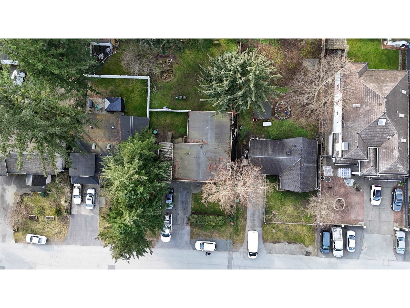 Property at 10669 142 STREET image