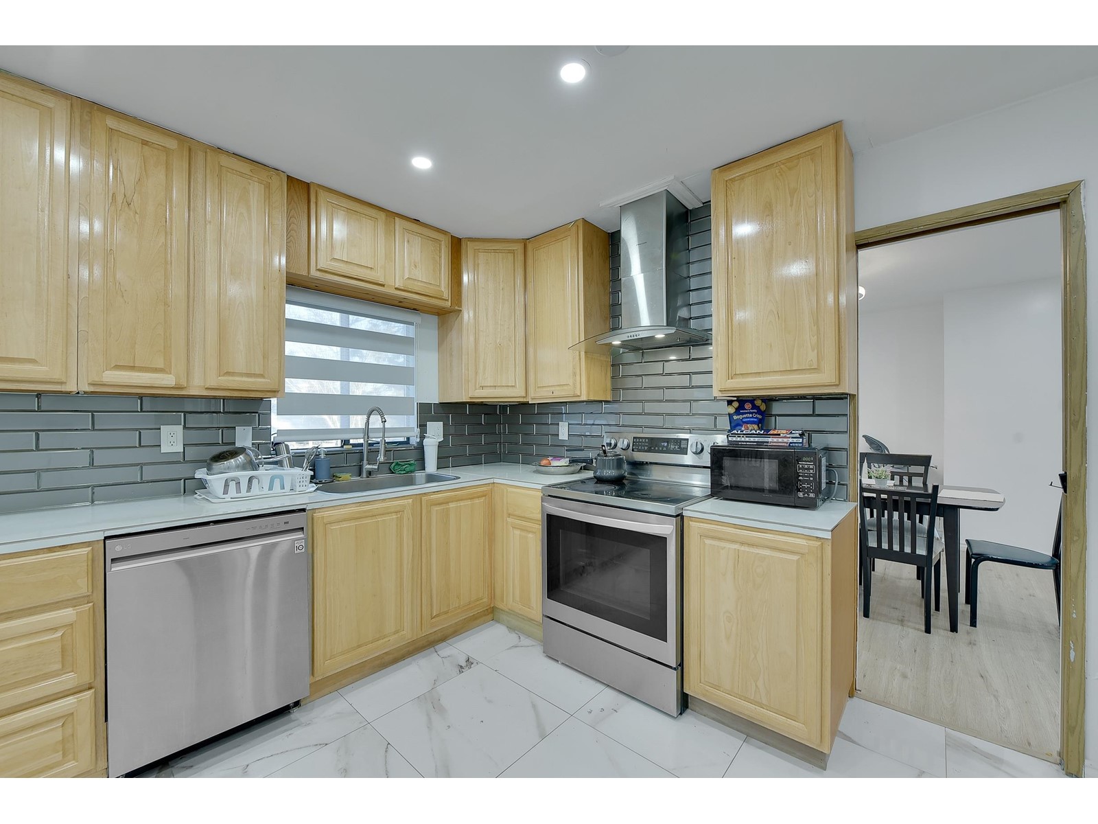 12889 63a Avenue, Surrey, British Columbia  V3X 1S4 - Photo 13 - R2972712