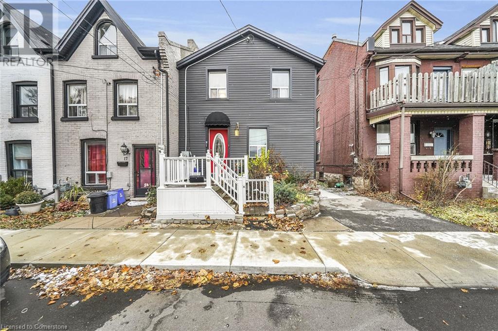 Property at 19 RAILWAY Street image 3