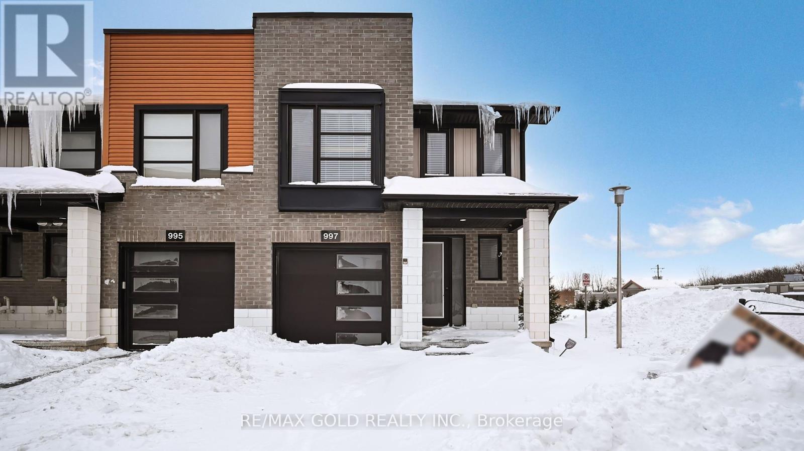 Property at 997 WEST VILLAGE SQUARE image 1