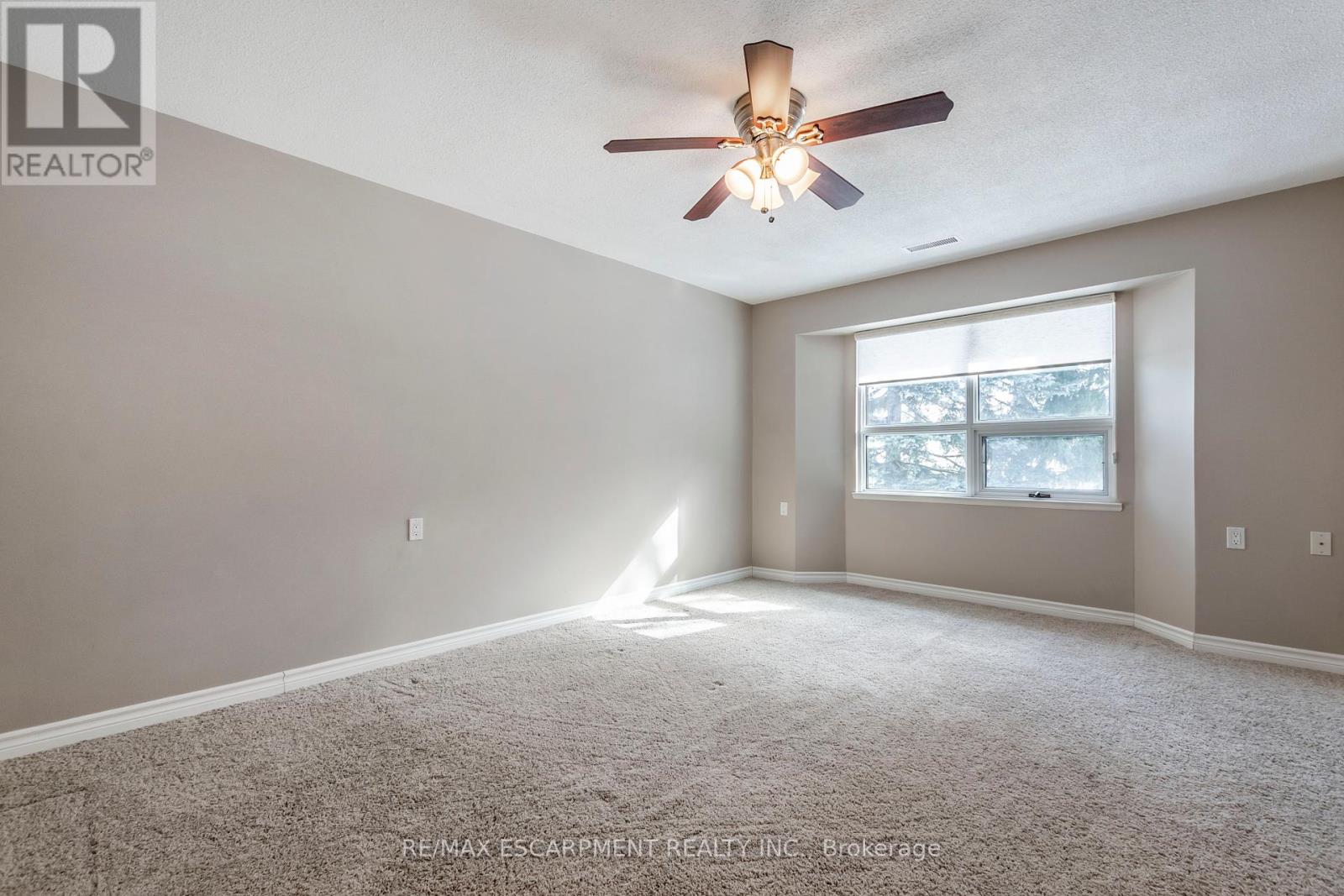 25 Szollosy Circle, Hamilton (Kennedy), Ontario  L9B 1T8 - Photo 11 - X12000610
