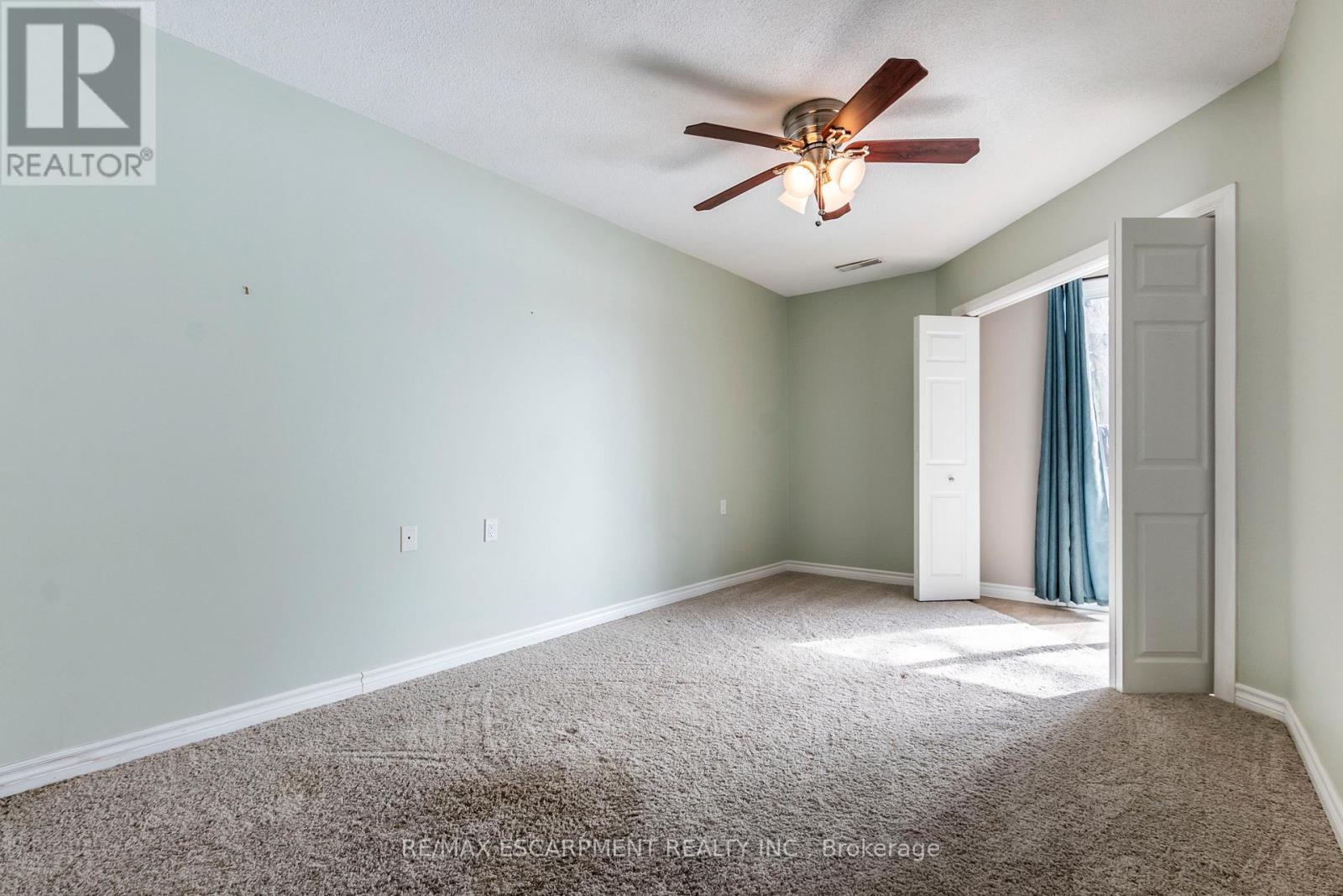 25 Szollosy Circle, Hamilton (Kennedy), Ontario  L9B 1T8 - Photo 15 - X12000610