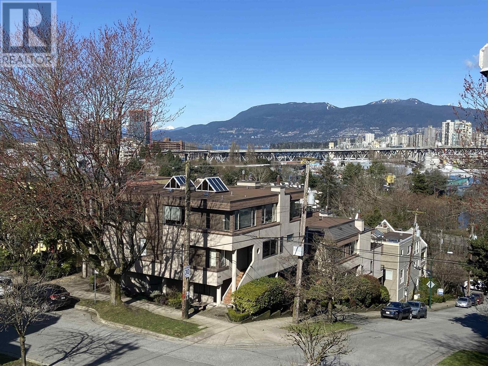 Listing Picture 11 of 37 : 22 1182 W 7TH AVENUE, Vancouver / 溫哥華 - 魯藝地產 Yvonne Lu Group - MLS Medallion Club Member