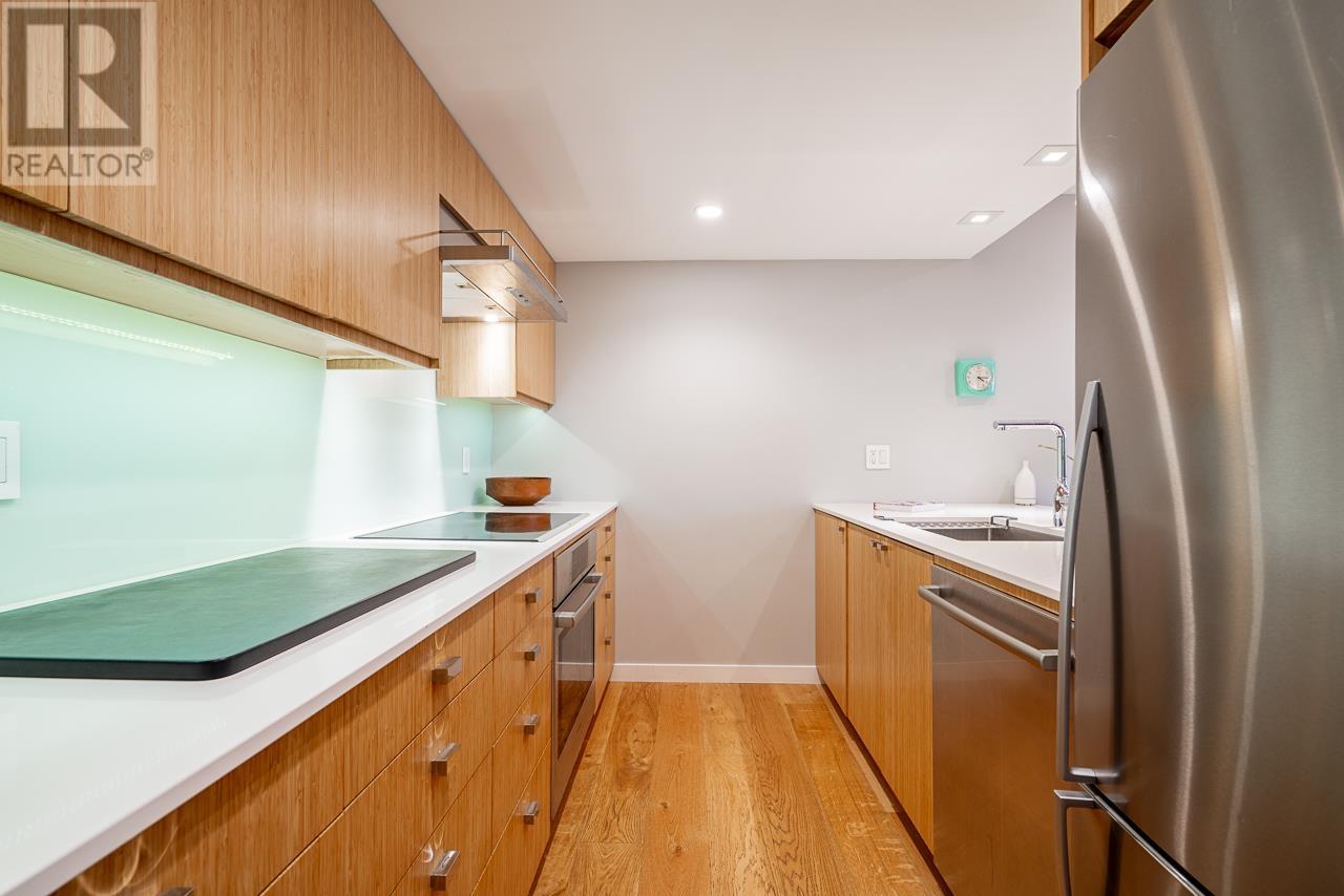 Listing Picture 13 of 37 : 22 1182 W 7TH AVENUE, Vancouver / 溫哥華 - 魯藝地產 Yvonne Lu Group - MLS Medallion Club Member