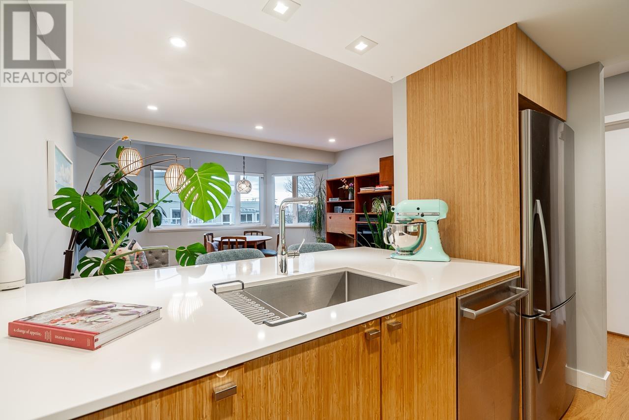 Listing Picture 14 of 37 : 22 1182 W 7TH AVENUE, Vancouver / 溫哥華 - 魯藝地產 Yvonne Lu Group - MLS Medallion Club Member