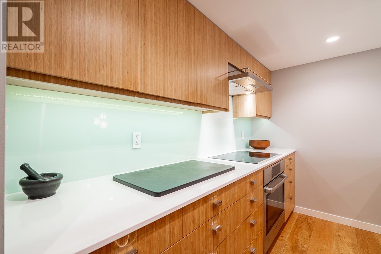 Listing Picture 15 of 37 : 22 1182 W 7TH AVENUE, Vancouver / 溫哥華 - 魯藝地產 Yvonne Lu Group - MLS Medallion Club Member