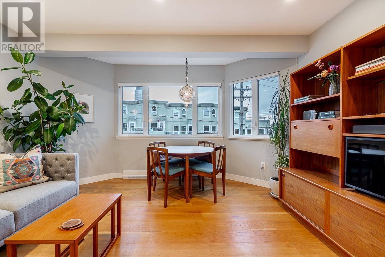 Listing Picture 3 of 37 : 22 1182 W 7TH AVENUE, Vancouver / 溫哥華 - 魯藝地產 Yvonne Lu Group - MLS Medallion Club Member