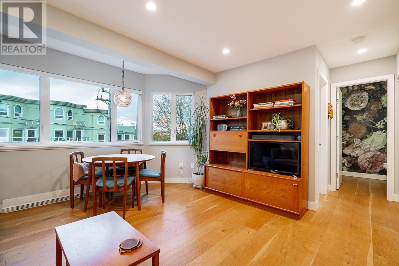 Listing Picture 7 of 37 : 22 1182 W 7TH AVENUE, Vancouver / 溫哥華 - 魯藝地產 Yvonne Lu Group - MLS Medallion Club Member