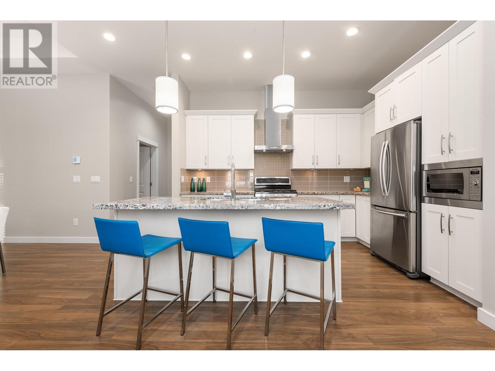 5090 Springs Boulevard, Delta, British Columbia  V4M 0A6 - Photo 2 - R2974790