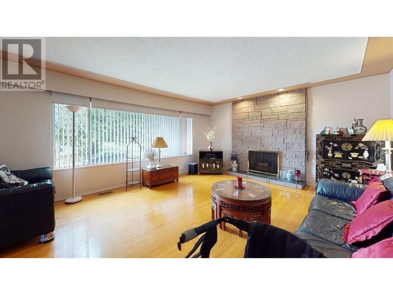 Property at 7808 ROSS STREET image 2