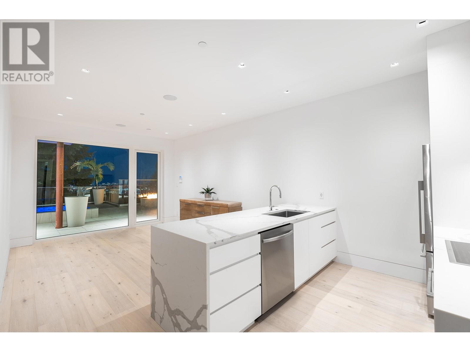535 Craigmohr Drive, West Vancouver, British Columbia  V7S 1W8 - Photo 33 - R2974819