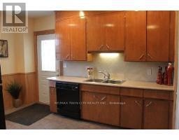 Property at 127 LAUREL STREET image 5