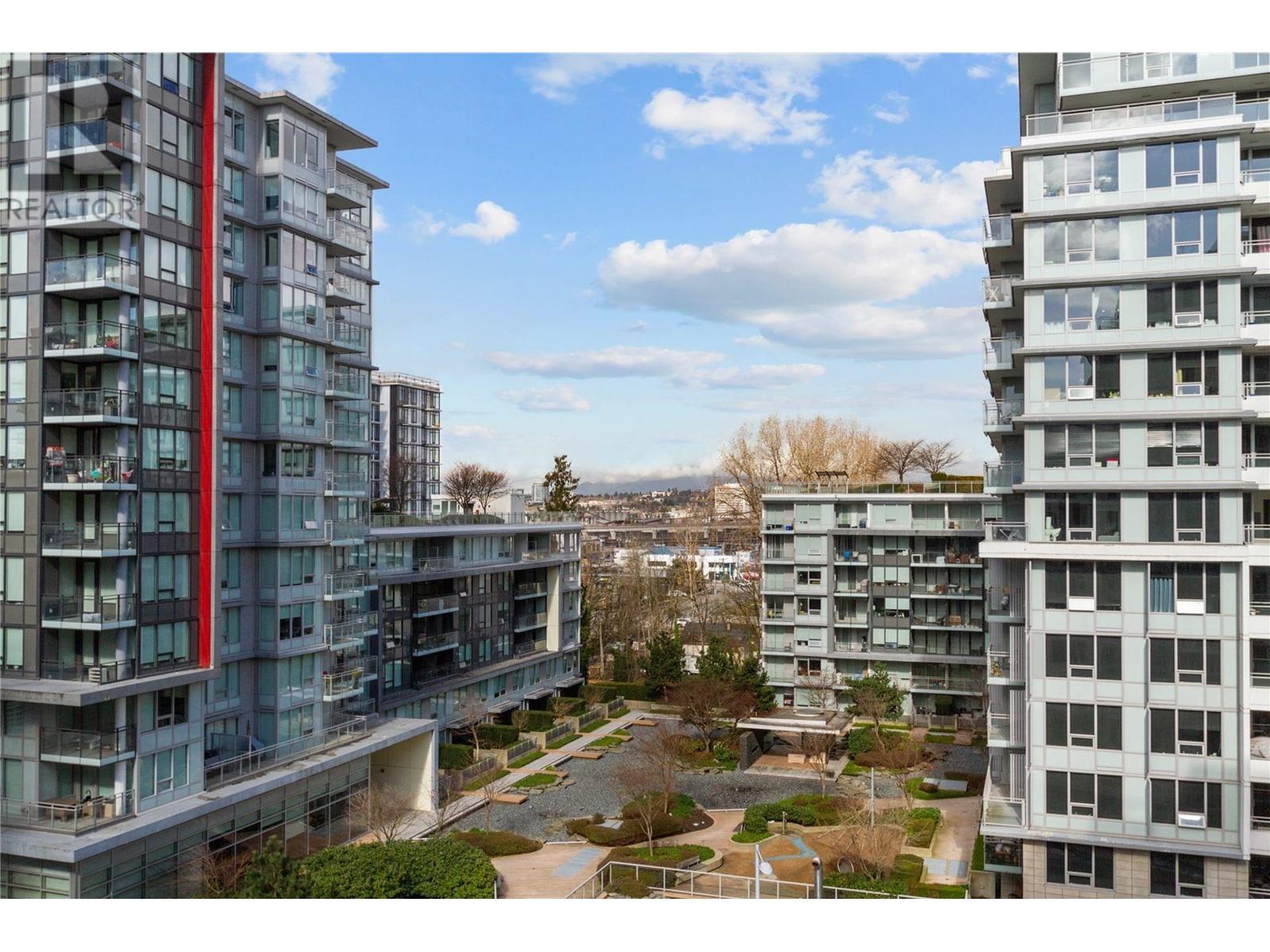 Listing Picture 15 of 26 : 1015 8800 HAZELBRIDGE WAY, Richmond / 烈治文 - 魯藝地產 Yvonne Lu Group - MLS Medallion Club Member