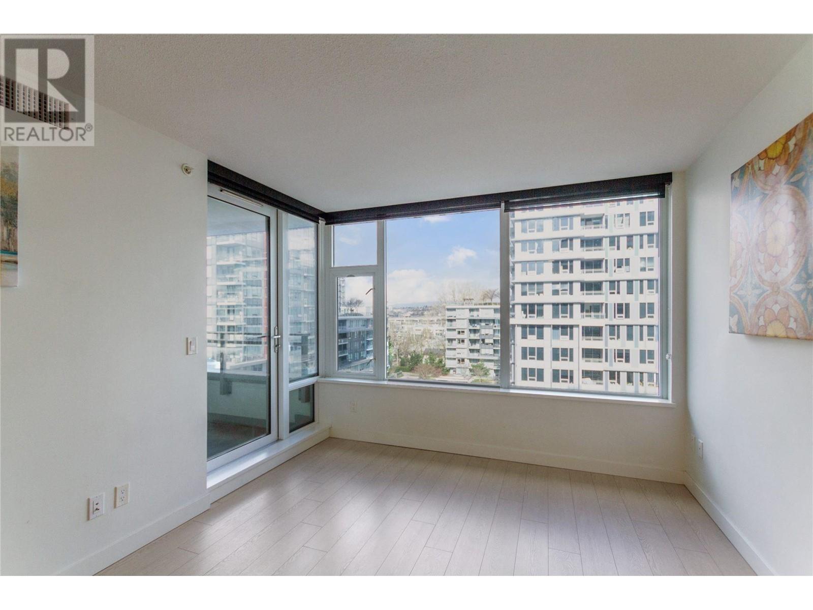 Listing Picture 5 of 26 : 1015 8800 HAZELBRIDGE WAY, Richmond / 烈治文 - 魯藝地產 Yvonne Lu Group - MLS Medallion Club Member