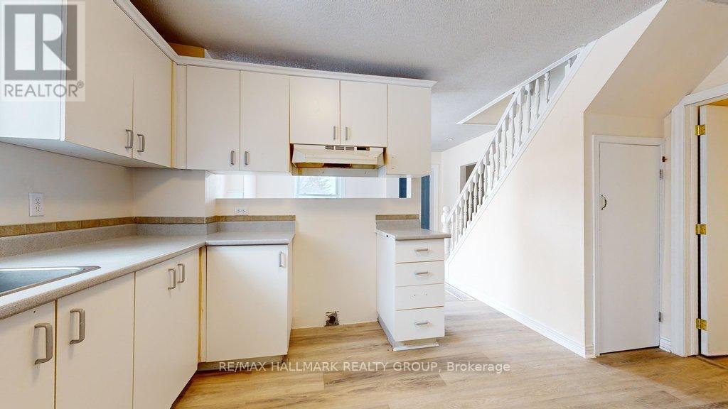 21 Elgin Street E, Arnprior, Ontario  K7S 1M8 - Photo 10 - X12005922