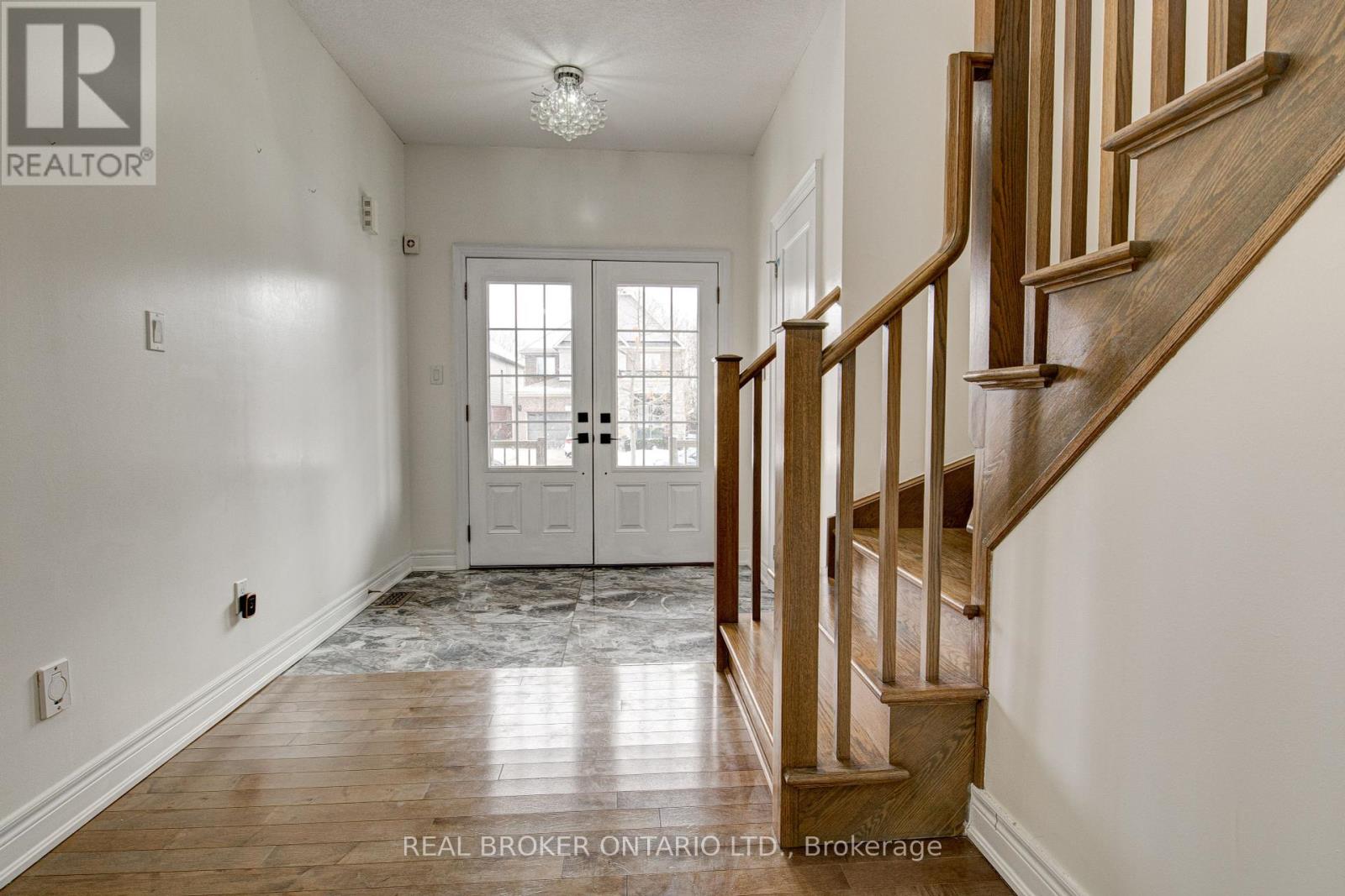 Property at 145 REDTAIL STREET image 3