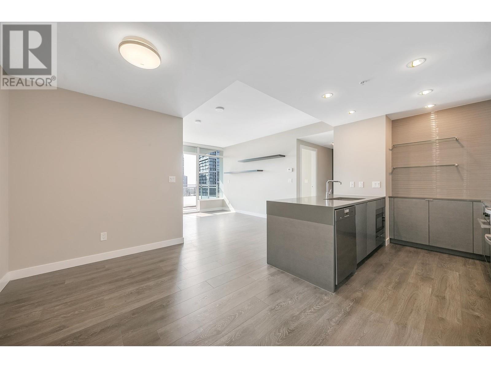 Listing Picture 2 of 18 : 2110 4508 HAZEL STREET, Burnaby / 本拿比 - 魯藝地產 Yvonne Lu Group - MLS Medallion Club Member