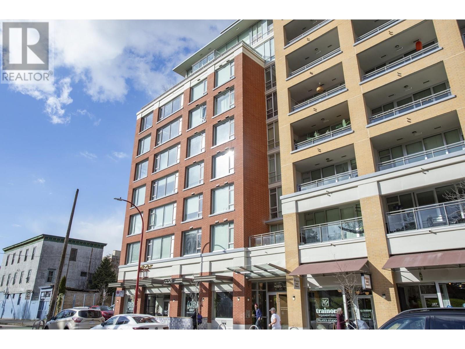 203 221 Union Street, Vancouver, British Columbia  V6A 0B4 - Photo 2 - R2974826