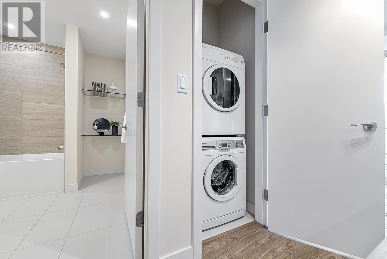 Listing Picture 14 of 31 : 2301 6383 MCKAY AVENUE, Burnaby / 本拿比 - 魯藝地產 Yvonne Lu Group - MLS Medallion Club Member
