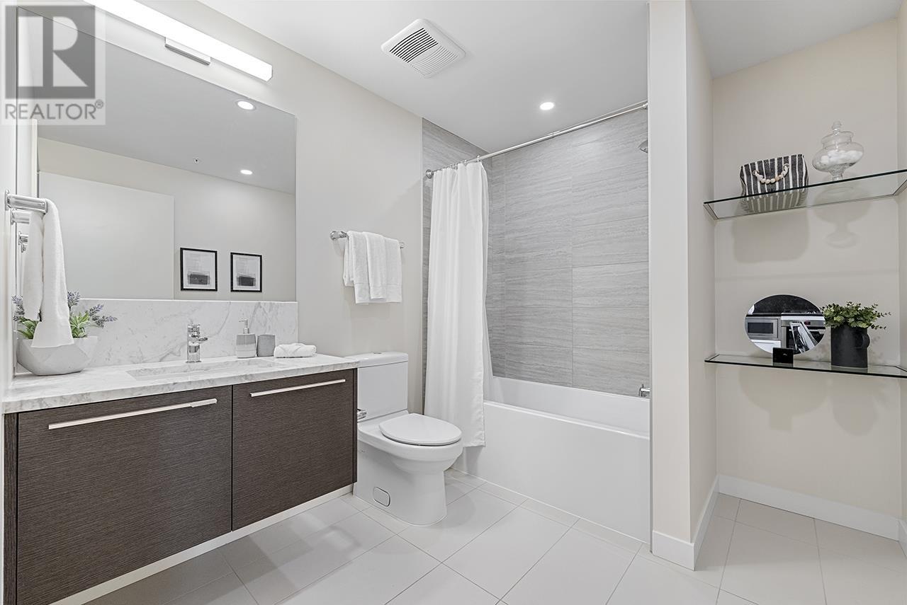 Listing Picture 13 of 31 : 2301 6383 MCKAY AVENUE, Burnaby / 本拿比 - 魯藝地產 Yvonne Lu Group - MLS Medallion Club Member