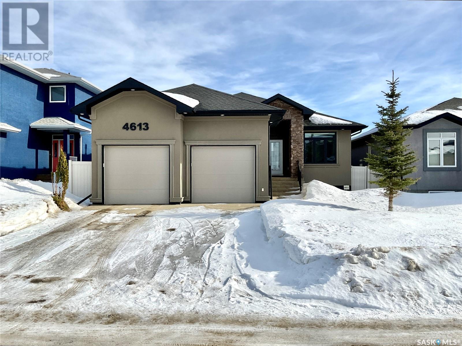 Property at 4613 Skinner CRESCENT image 3