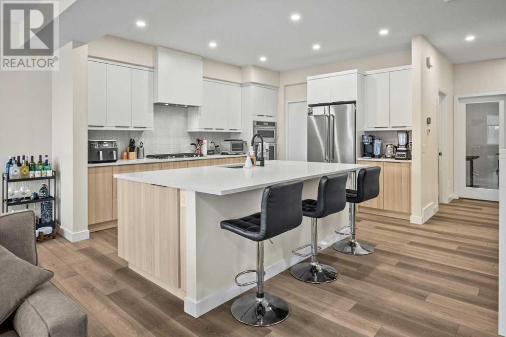 Property at 353 Edith Road NW image 3