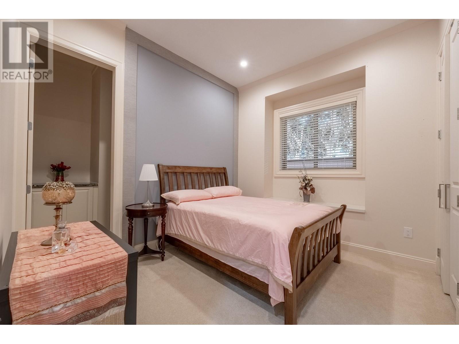 Listing Picture 14 of 28 : 3771 ROSAMOND AVENUE, Richmond / 烈治文 - 魯藝地產 Yvonne Lu Group - MLS Medallion Club Member