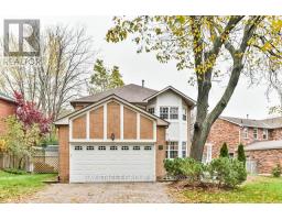 11 BERKELEY COURT, Markham, Ontario