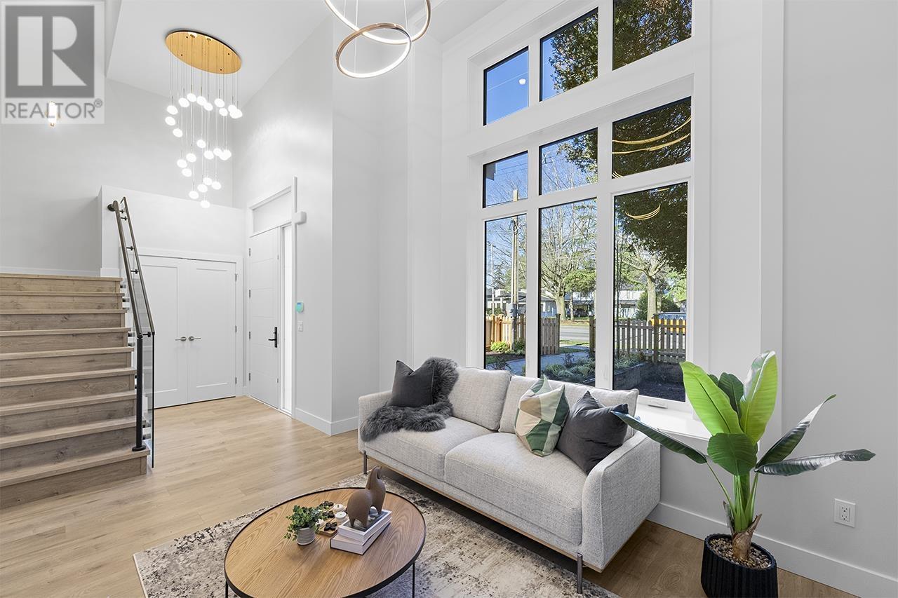 Listing Picture 2 of 17 : 6566 GRANVILLE AVENUE, Richmond / 烈治文 - 魯藝地產 Yvonne Lu Group - MLS Medallion Club Member