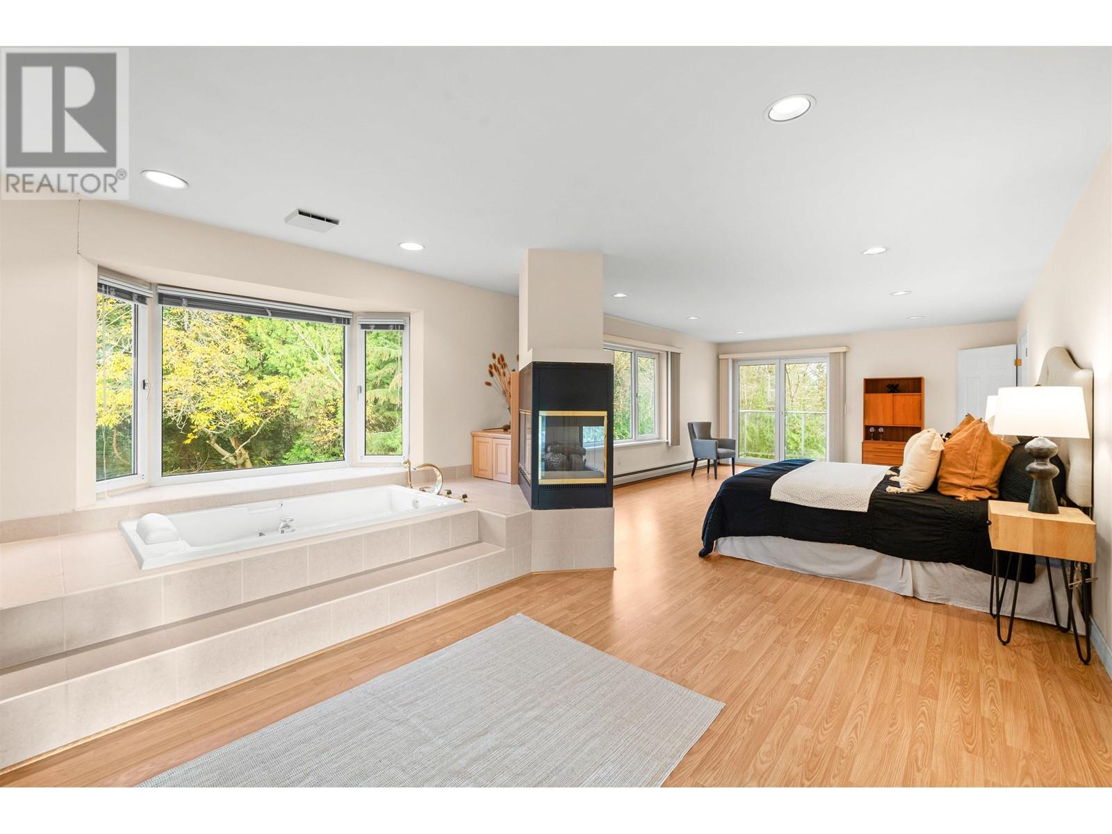 2279 Leclair Drive, Coquitlam, British Columbia  V3K 6P5 - Photo 15 - R2961674
