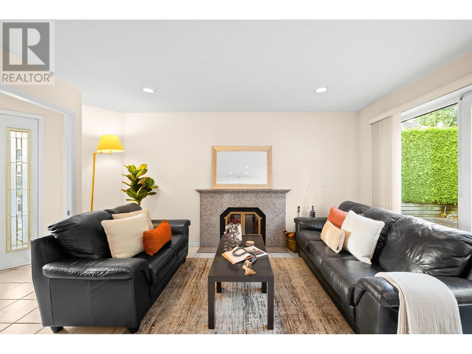 2279 Leclair Drive, Coquitlam, British Columbia  V3K 6P5 - Photo 11 - R2961674