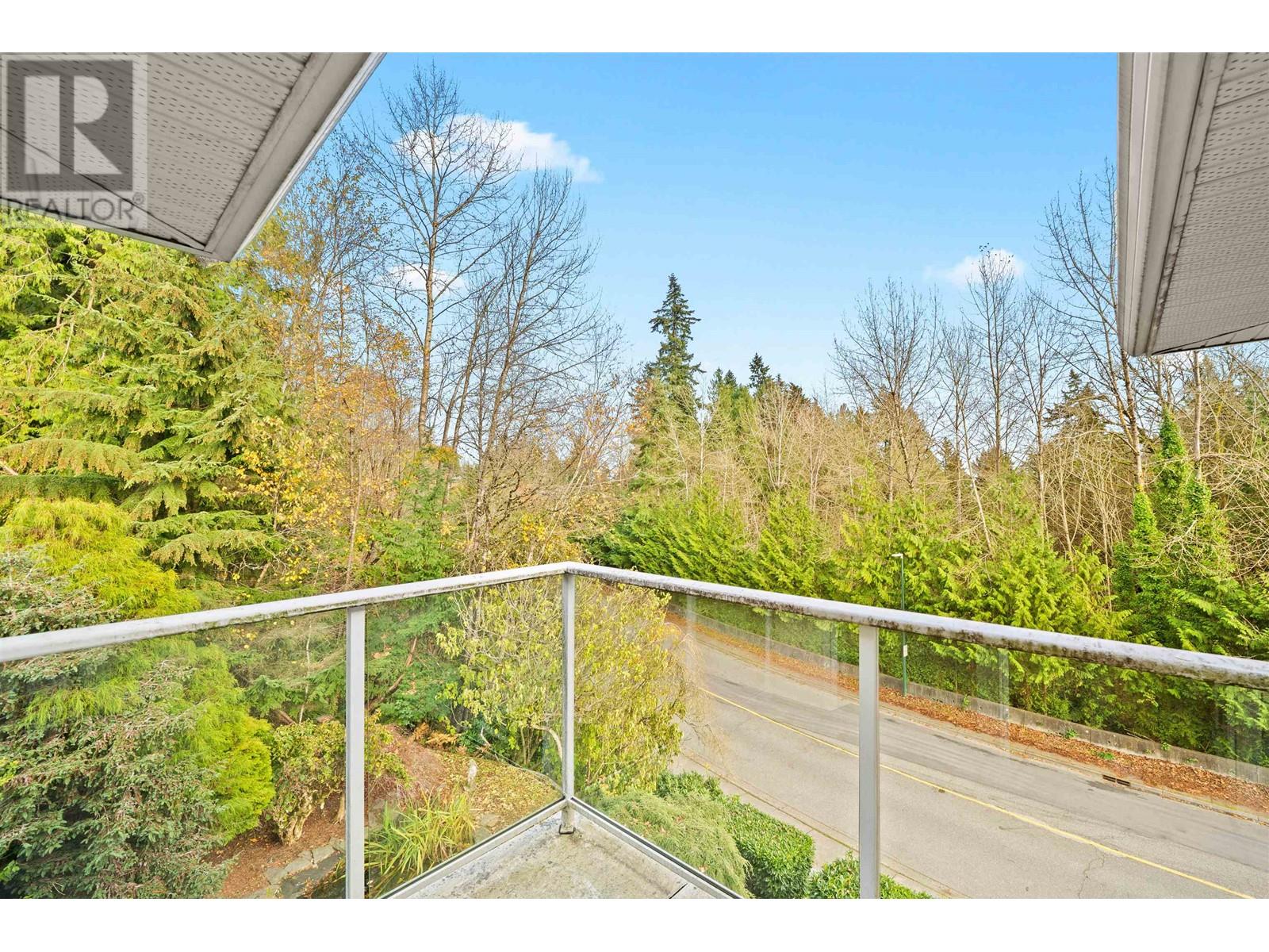 2279 Leclair Drive, Coquitlam, British Columbia  V3K 6P5 - Photo 34 - R2961674
