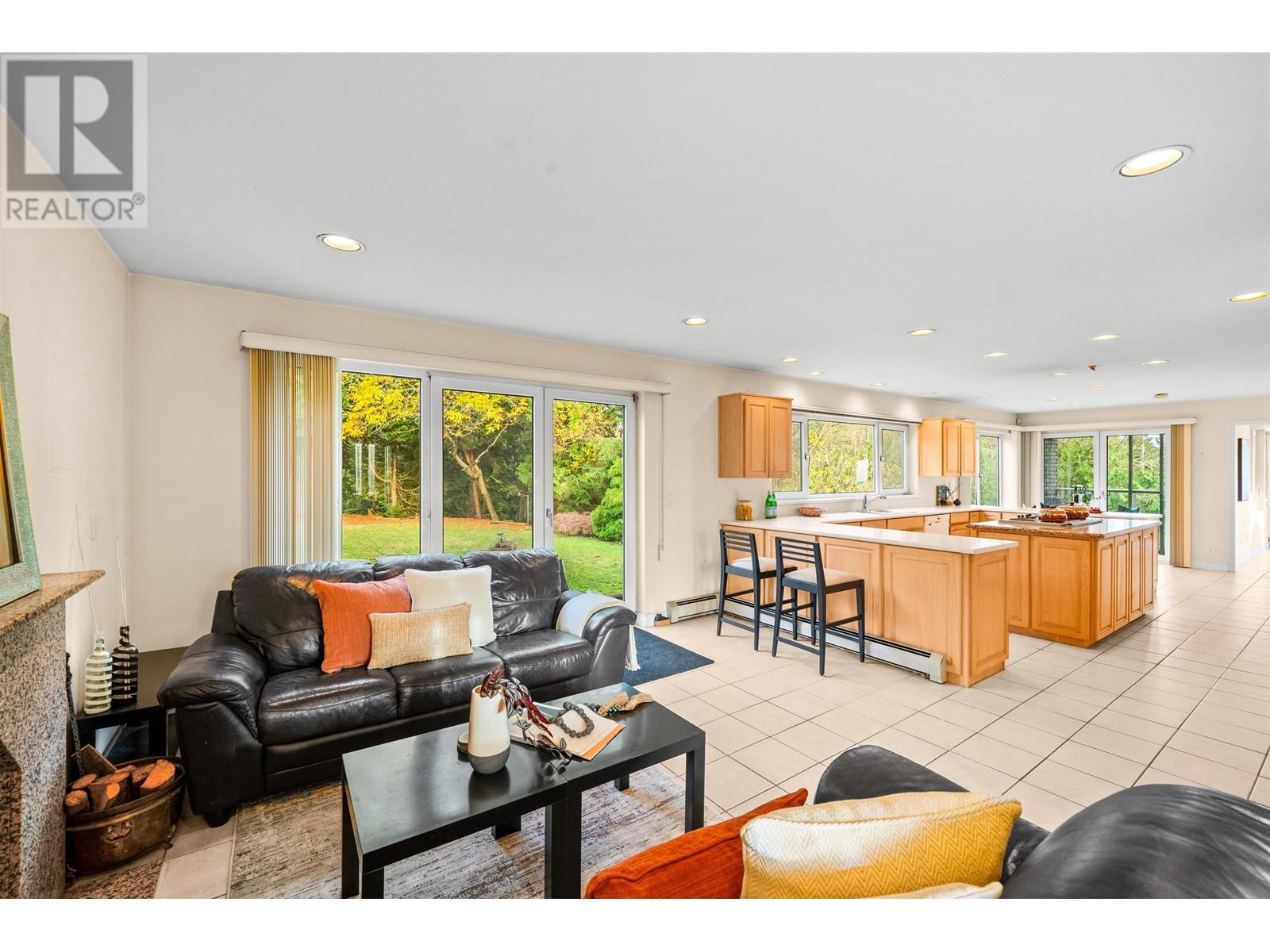 2279 Leclair Drive, Coquitlam, British Columbia  V3K 6P5 - Photo 10 - R2961674