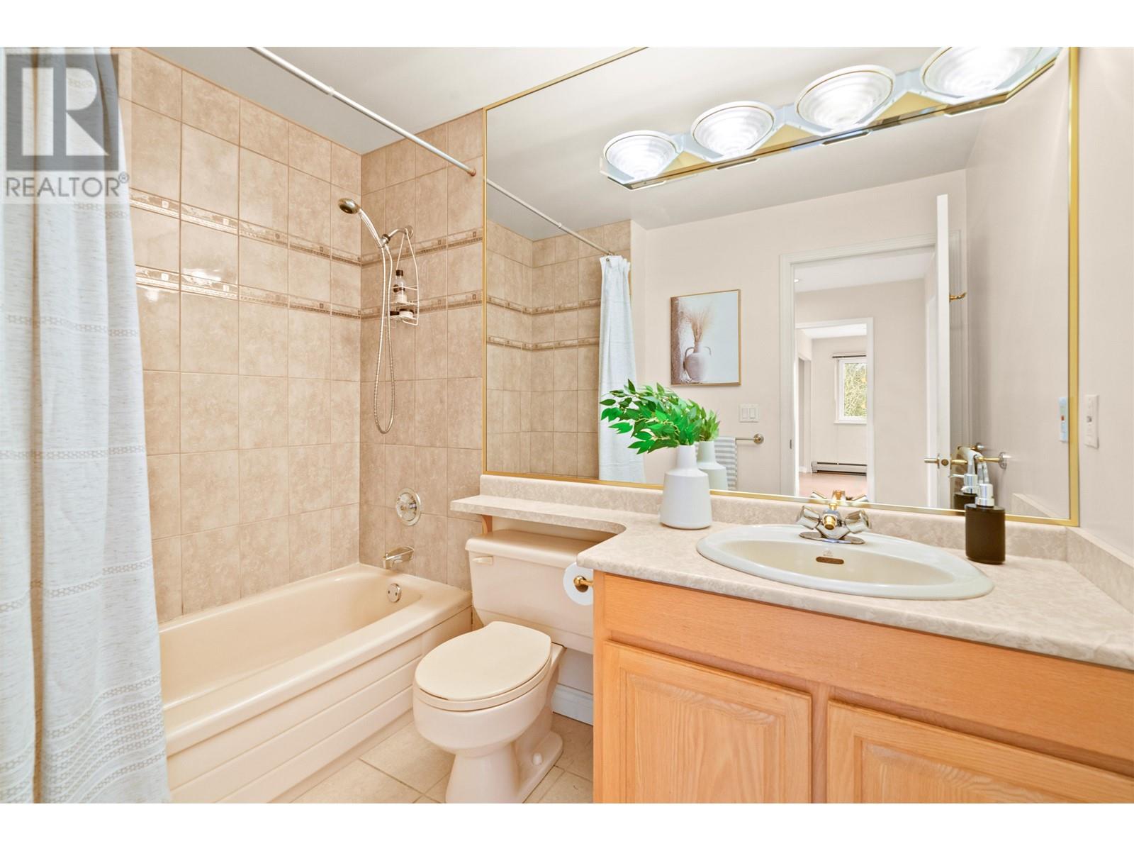 2279 Leclair Drive, Coquitlam, British Columbia  V3K 6P5 - Photo 22 - R2961674