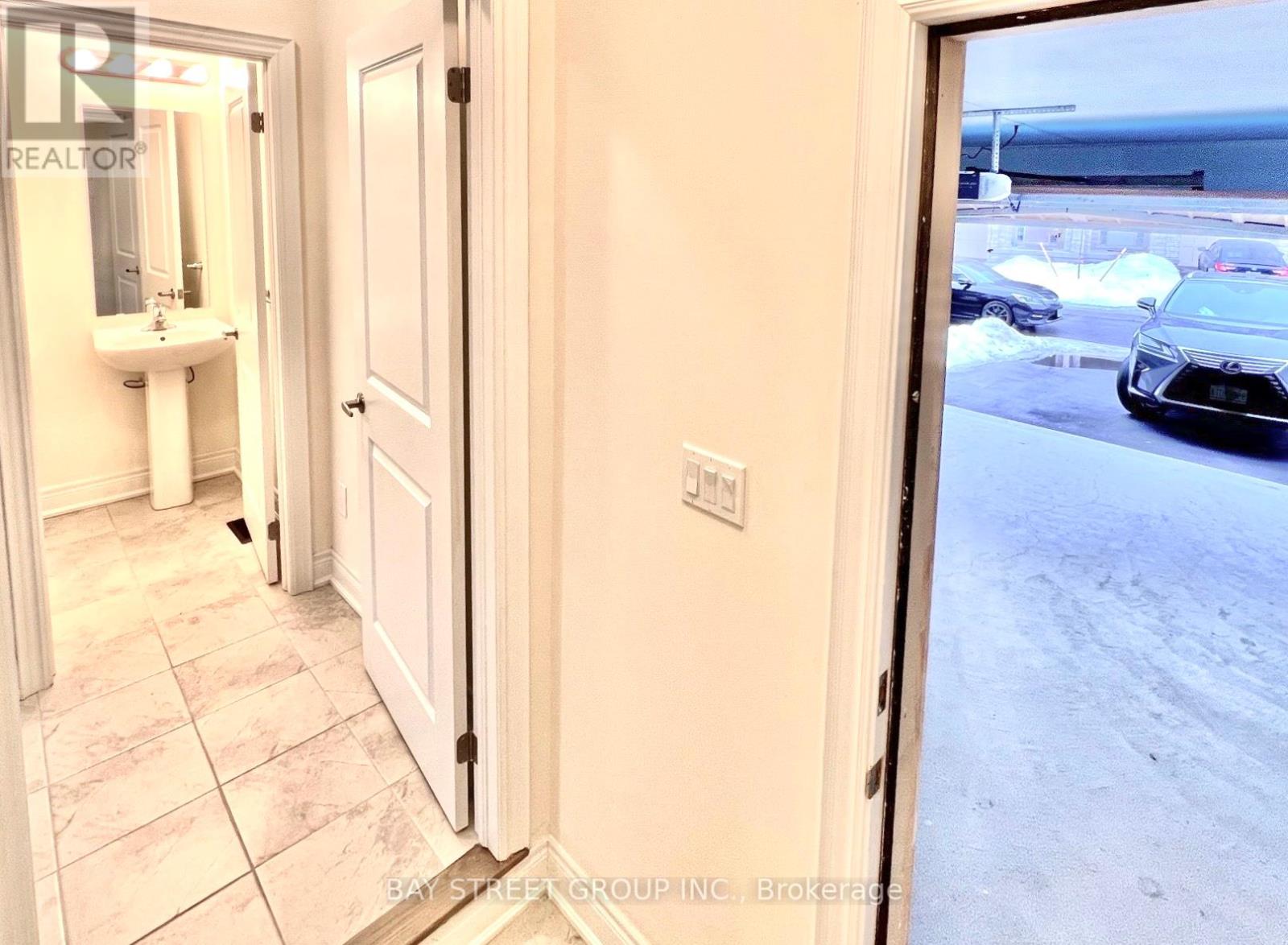 3450 Denison Street, Markham, Ontario  L3S 0E9 - Photo 7 - N12005996