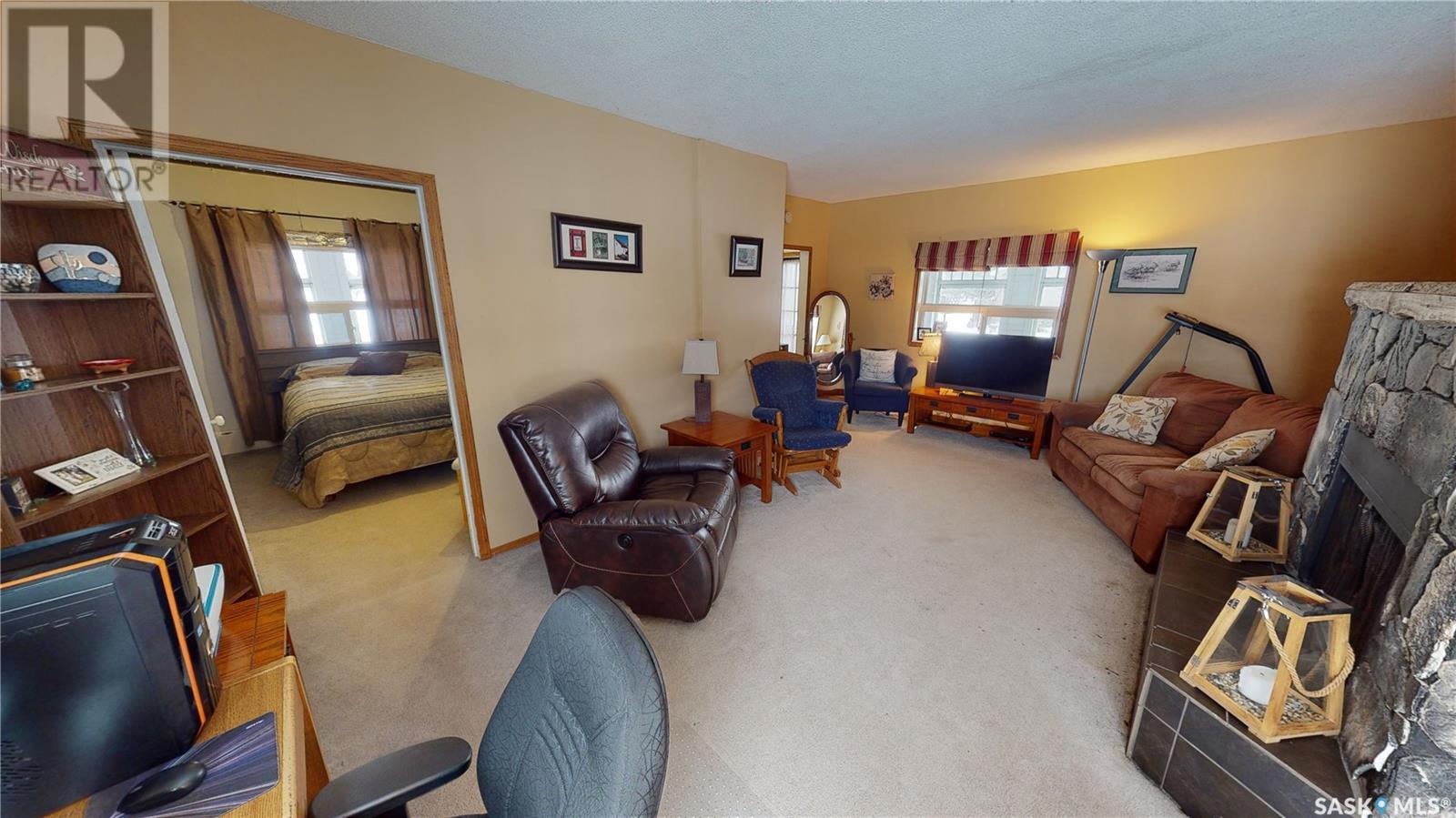 319 Carlyle Street, Arcola, Saskatchewan  S0C 0G0 - Photo 12 - SK998301