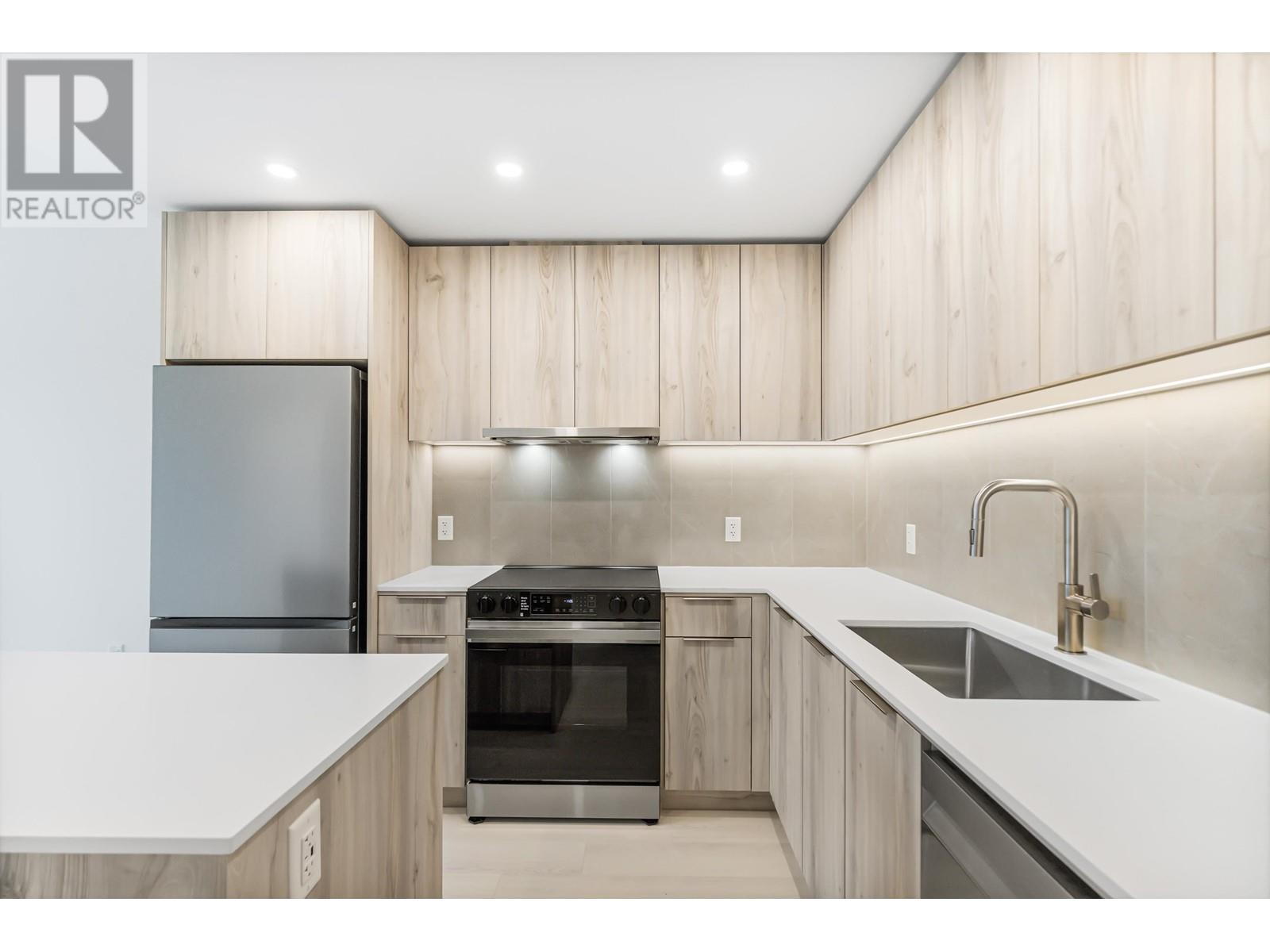 603 3596 Malsum Drive, North Vancouver, British Columbia  V7G 0B5 - Photo 3 - R2974726