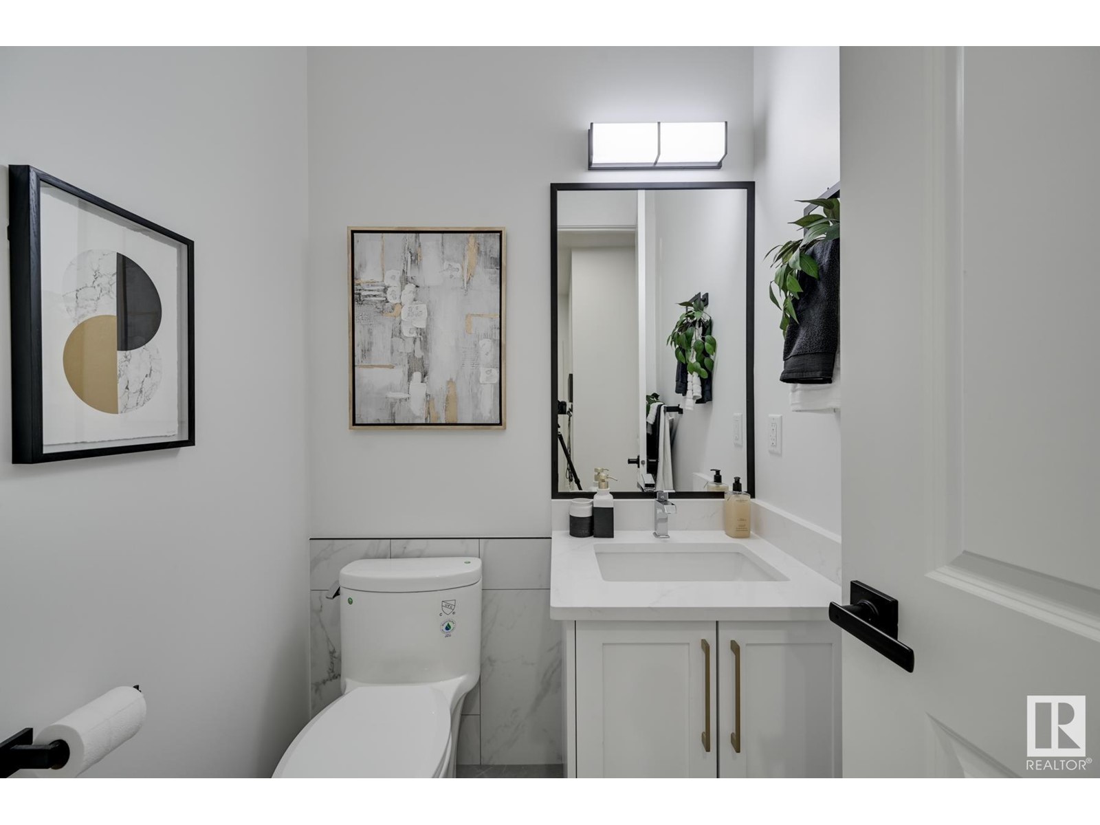 Property at 11 Pierwyck LO image 3