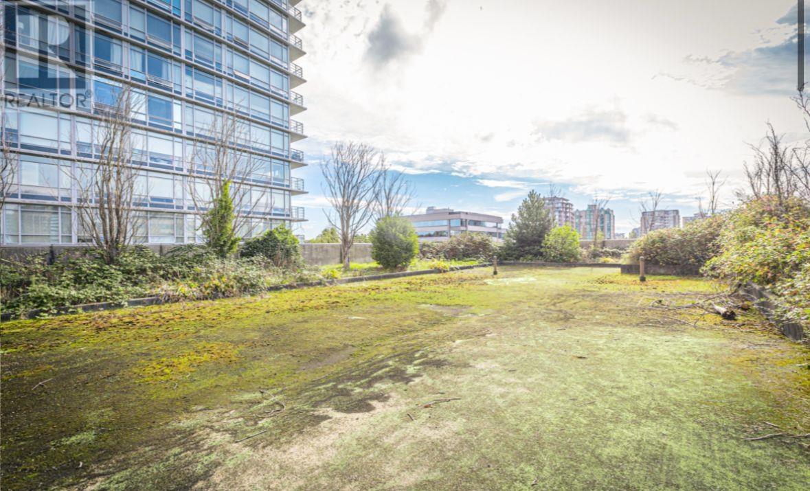 Listing Picture 21 of 22 : 703 8246 LANSDOWNE ROAD, Richmond / 烈治文 - 魯藝地產 Yvonne Lu Group - MLS Medallion Club Member