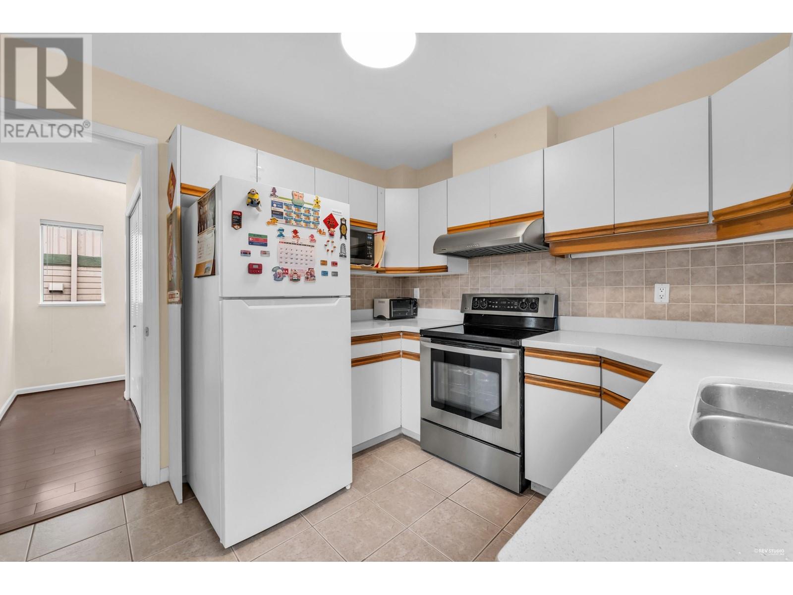 Listing Picture 25 of 28 : 8419 OSLER STREET, Vancouver / 溫哥華 - 魯藝地產 Yvonne Lu Group - MLS Medallion Club Member